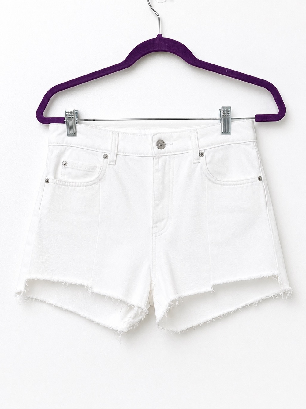 H&M Divided White High Rise Raw Hem Denim Shorts Women’s Size 6 Distressed